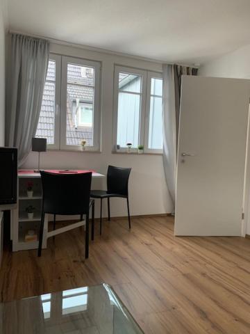 zentrales Dachgeschossapartment in Leichligen Leichlingen Exterior foto